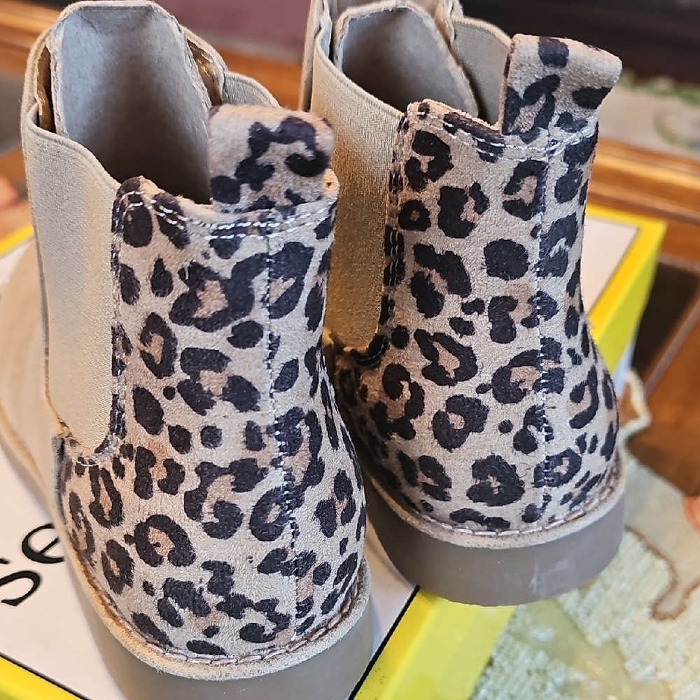 Seven Dials Tan and Leopard Ankle Booties - Picture 5 of 9